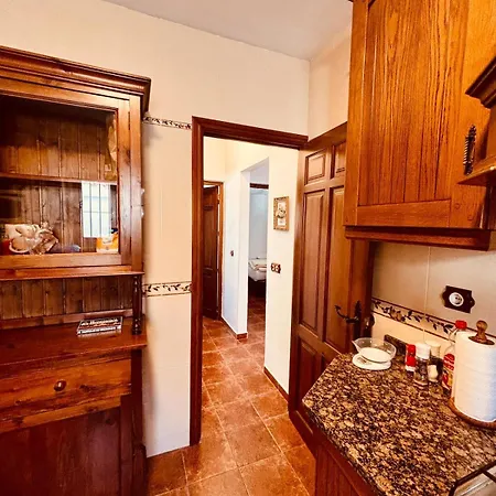 La Mimosa, Beautiful With Swimming Pool And Sea View *