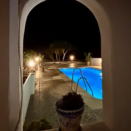 La Mimosa, Beautiful With Swimming Pool And Sea View * Casabermeja